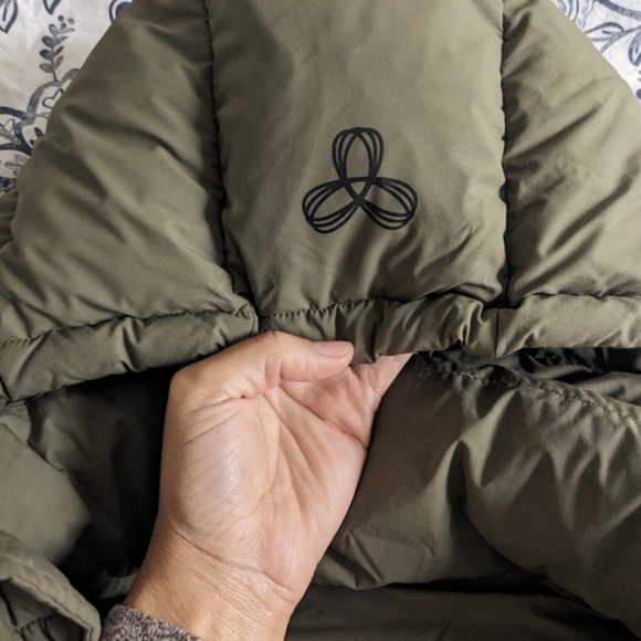 Aritzia Super Puff Mid XS - Picture 4 of 5